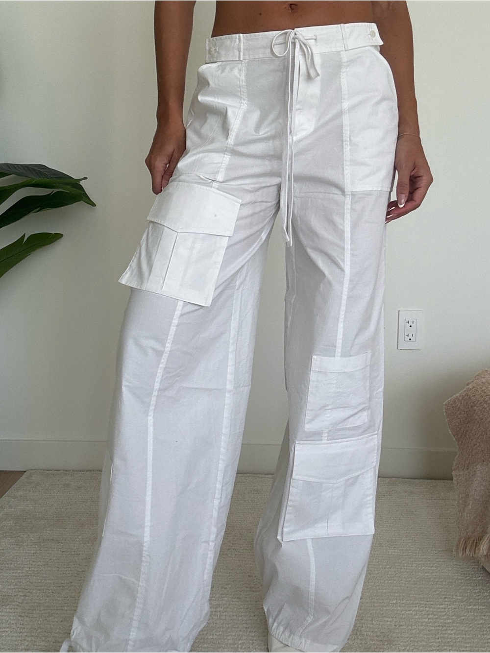 Lovers + Friends White Wide-Leg Cargo Pants